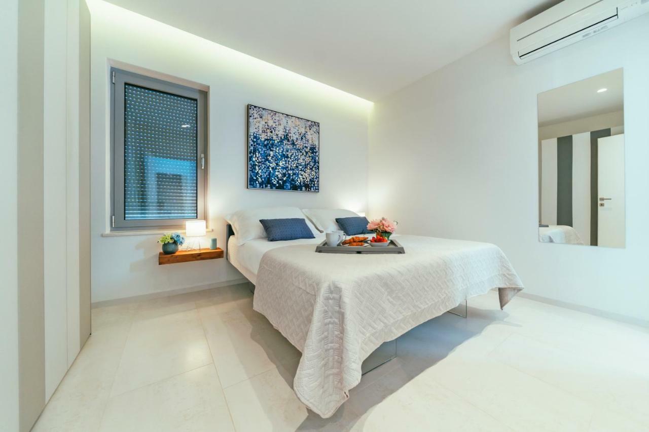 Unique Luxury Designers Apartment Right Next To The Beach Sukošan Екстериор снимка