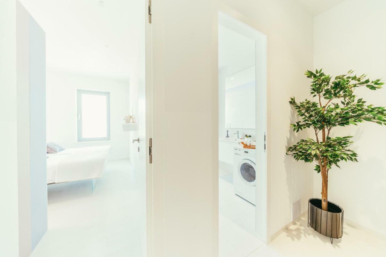 Unique Luxury Designers Apartment Right Next To The Beach Sukošan Екстериор снимка