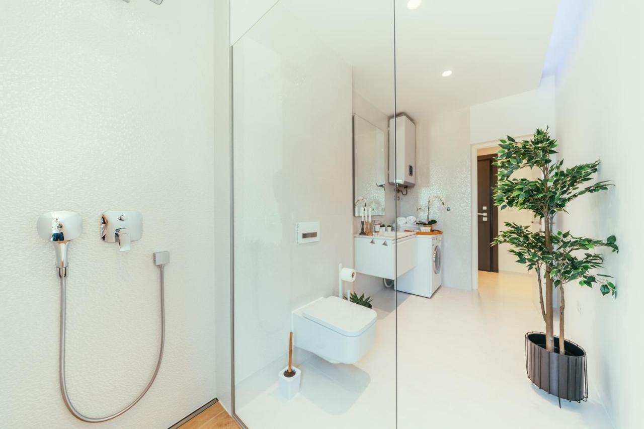 Unique Luxury Designers Apartment Right Next To The Beach Sukošan Екстериор снимка